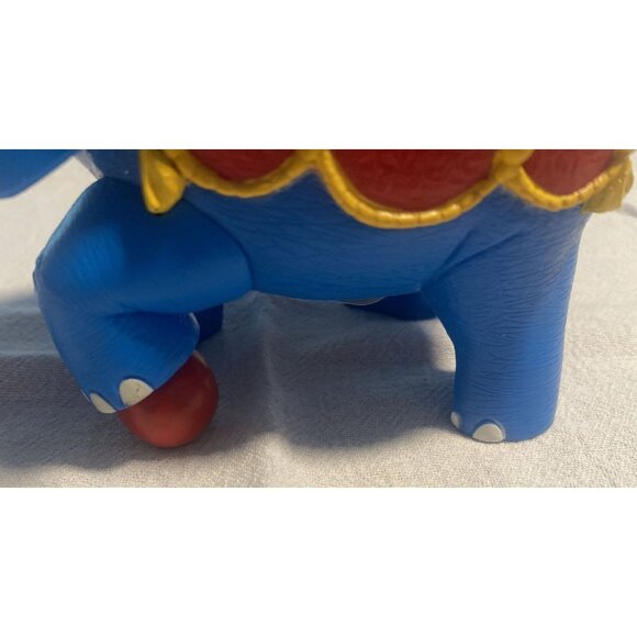 Ringling Brothers Greatest Show Earth Elephant CupSouvenir Circus Collectable - Picture 4 of 10